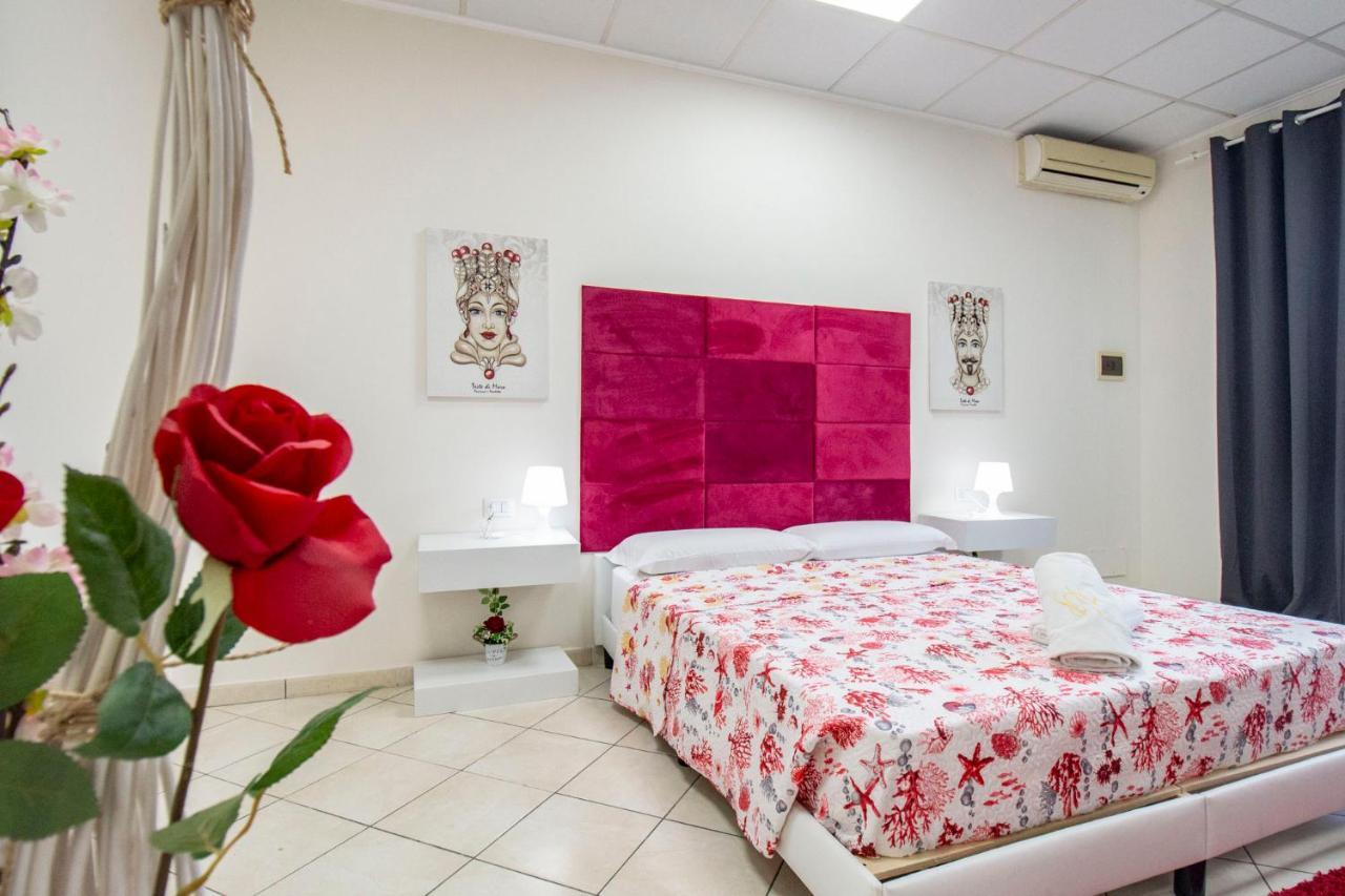 Royal Playa Suite And Apartament -Private Parking- Self Chek Out CTA Exterior photo