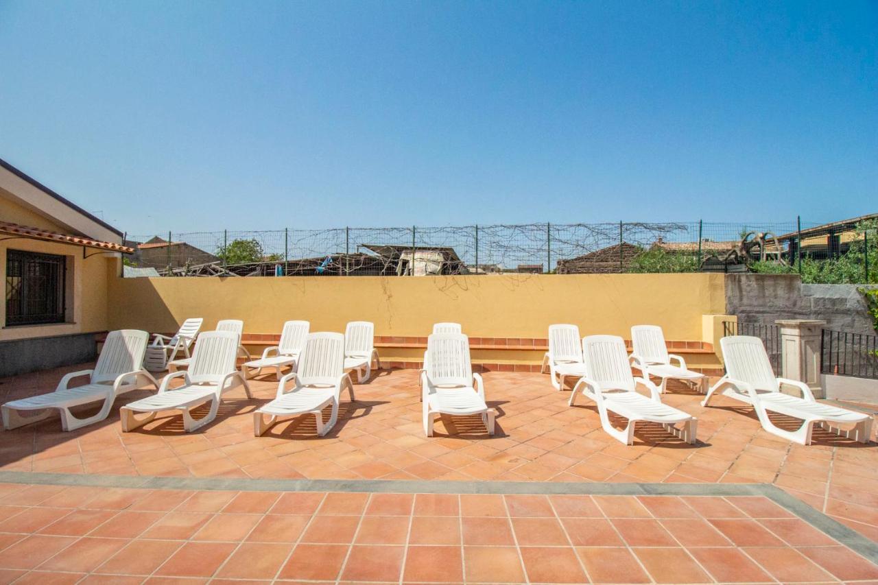 Royal Playa Suite And Apartament -Private Parking- Self Chek Out CTA Exterior photo