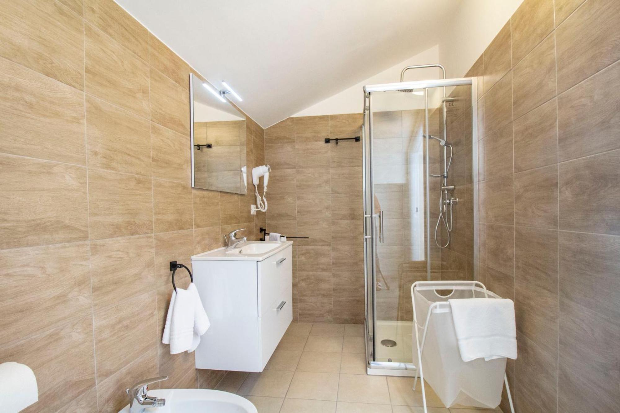 Royal Playa Suite And Apartament -Private Parking- Self Chek Out CTA Exterior photo
