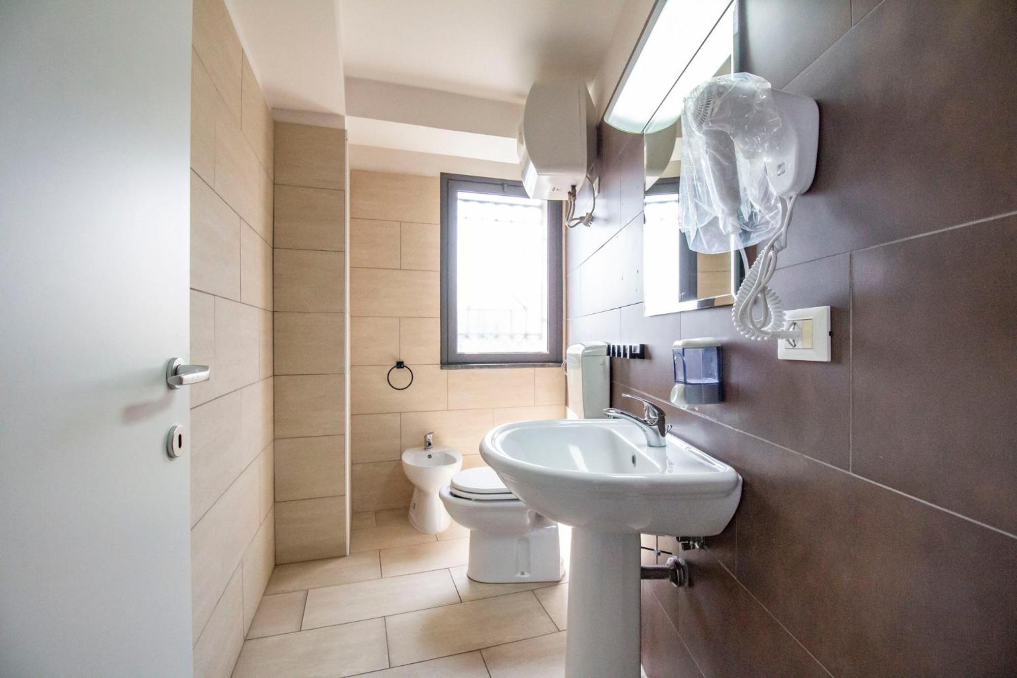 Royal Playa Suite And Apartament -Private Parking- Self Chek Out CTA Exterior photo